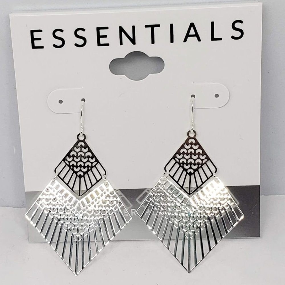 New Essentials filigree hook earrings